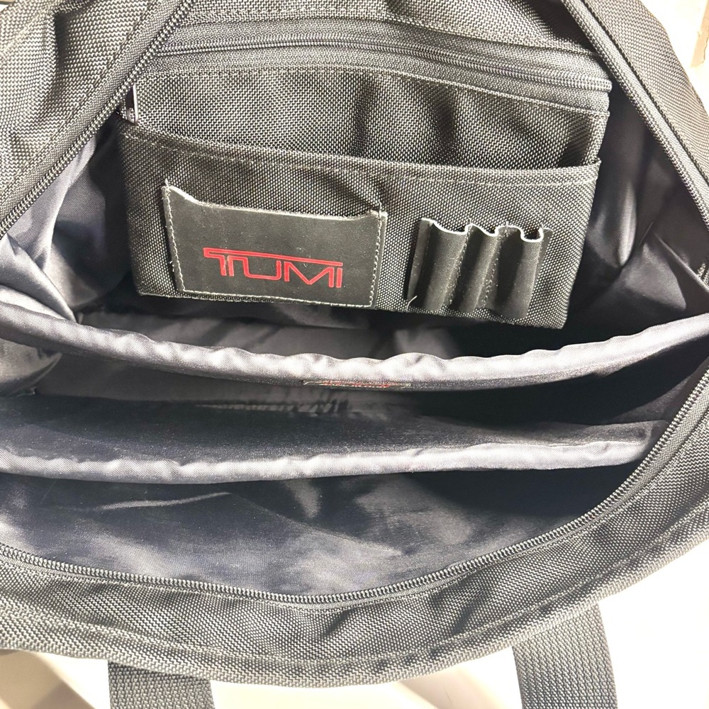Vintage TUMI Black Ballistic Expandable Nylon/Leather Laptop/Briefcase Bag - Picture 6 of 12